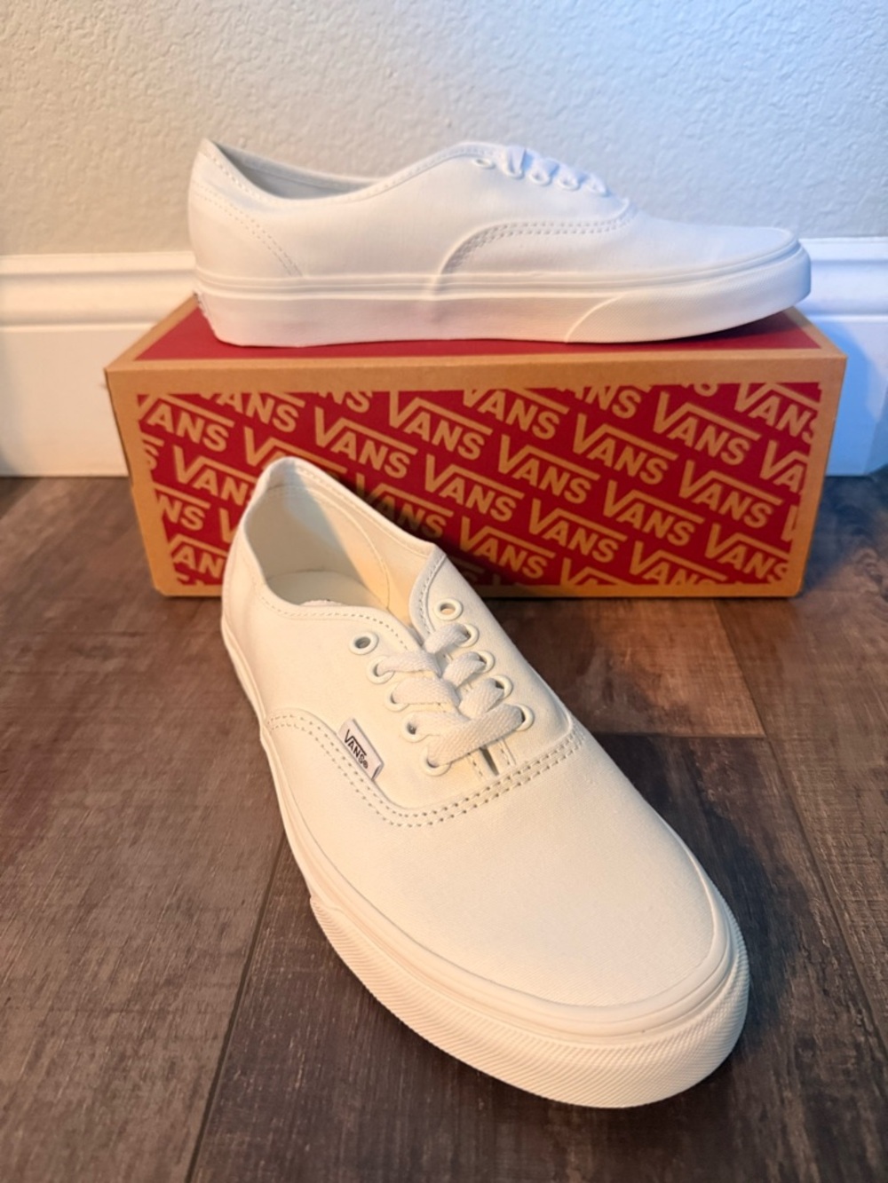 NWT - Vans Unisex Era Canvas Shoes - True White